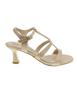 Sandalia de tacon medio de tiras en charol