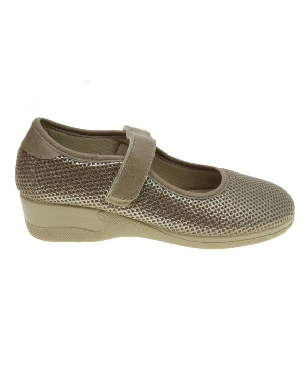 Zapatilla mercedes metalizada con velcro de ajuste