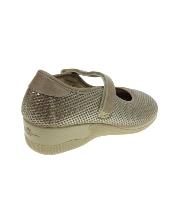 Zapatilla mercedes metalizada con velcro de ajuste